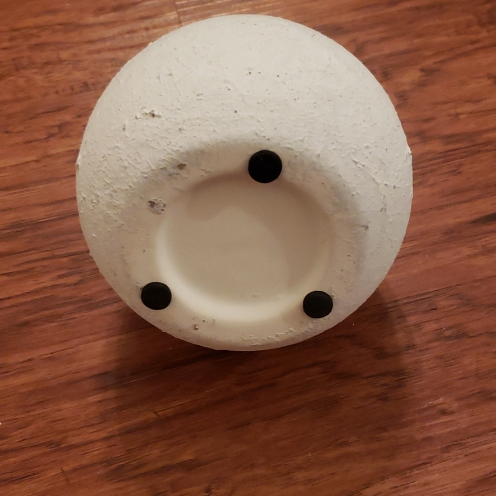 Vase - Picture 2 of 2